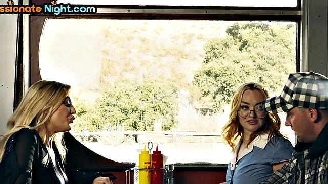 Fantasy cosplay in 3some spoiling lucky guy