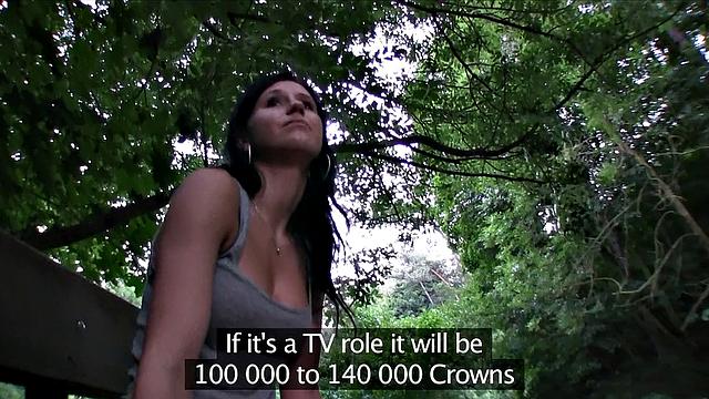 Rollerblading Hottie Takes Like A Horny Champ