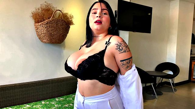 Kim Velez Knows What Men Like