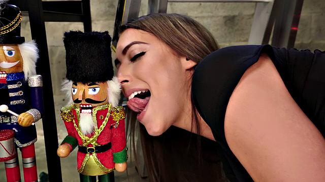 Watch me tease my trimmed pussy under the mistletoe and give a hot blowjob