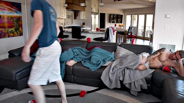 Bareback jock rides and takes stepbro's hard rod