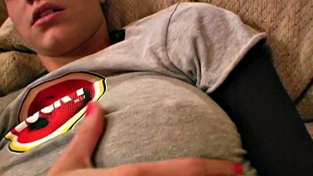 Addison solo teen fingers her pussy