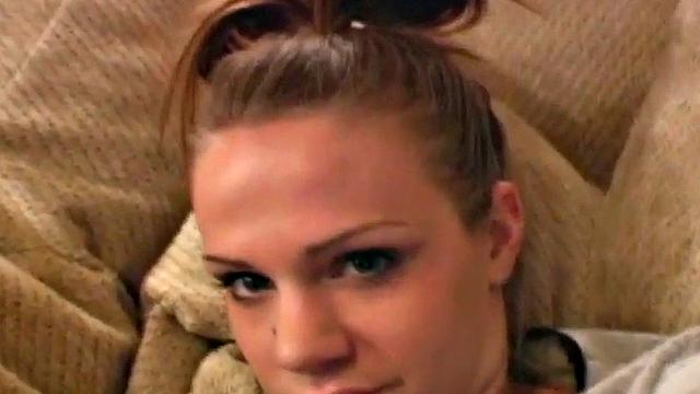 Addison solo teen fingers her pussy