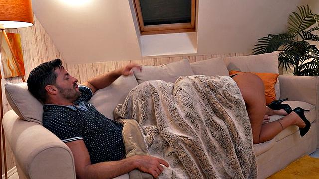 Big MILF pussypounded by her man