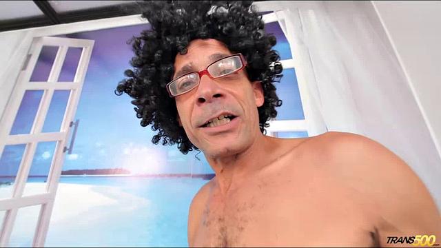 Daniela Martinez & Super Ramon