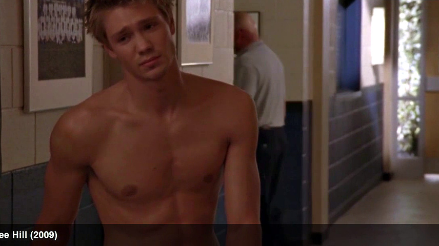Chad Michael Murray flaunts his bare smooth ass in the bathroom and gets a hot shower