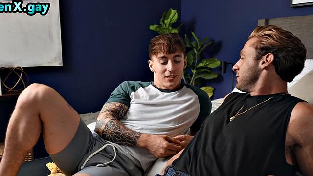 Manly big jock bareback sportive inked BFF on bed