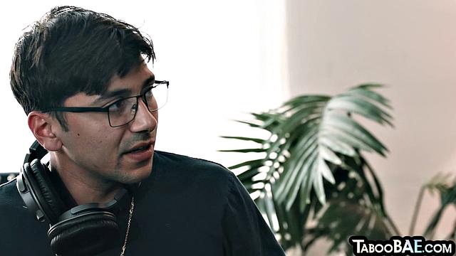 21yo petite girl doggypounded by lover