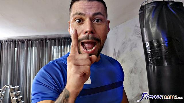 Hardcore Threesoem In Gym