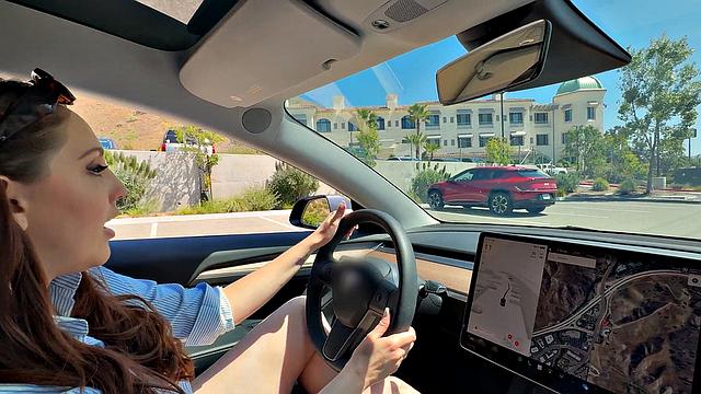 Мачеха в бикини не сдержалась и дала пасынку на отдыхе