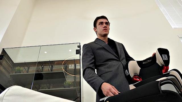 Petite Asian Rides Stiff Cock In Hardcore Sex Action