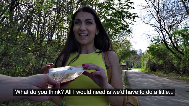 Public 21yo picked up and pussysmashed outdoor