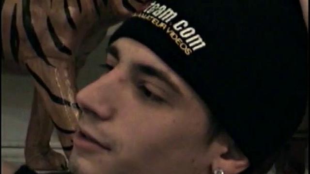 Кори ловит момент - жаркий минет и быстрый финиш