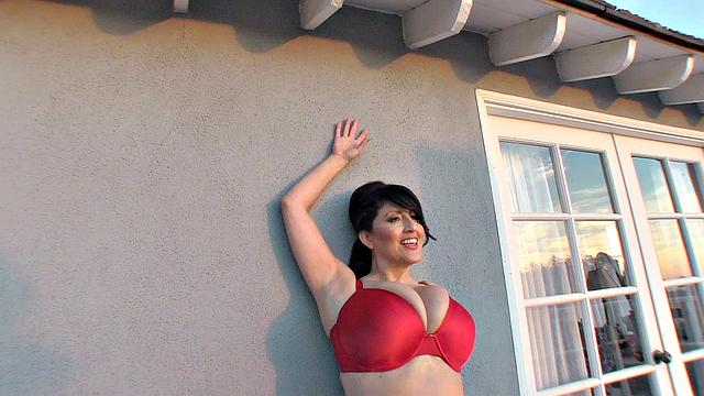 Antonella Kahllo - Red Bra 1