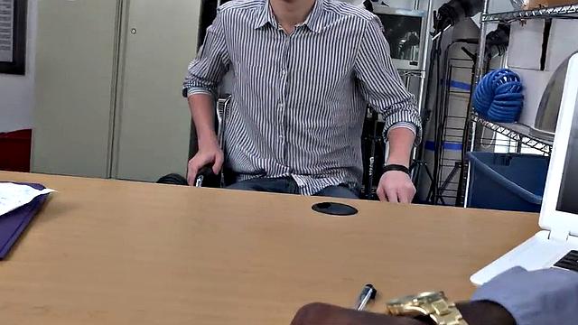First interracial for greedy white dude: Rimming & office blowjob