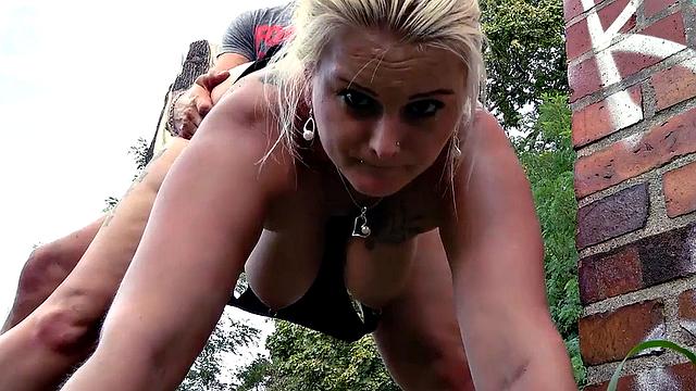 Amateur german Mature First Time Fucked Outdoors By Sex Date