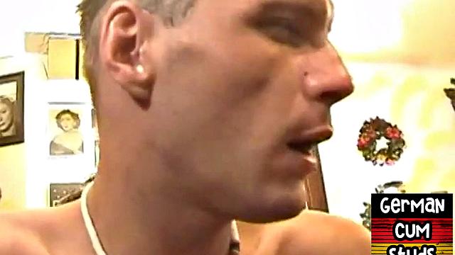 Vintage German studs enjoy barebacking 3some