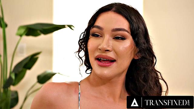 TRANSFIXED - Andylynn Paynes Date Turns Into Rough Anal & Open-Mouth Facial With Hot Stranger