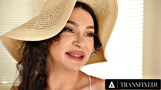 TRANSFIXED - Andylynn Paynes Date Turns Into Rough Anal & Open-Mouth Facial With Hot Stranger