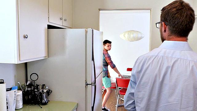 Daddy's Little Boy Chapter 10: How To Fuck