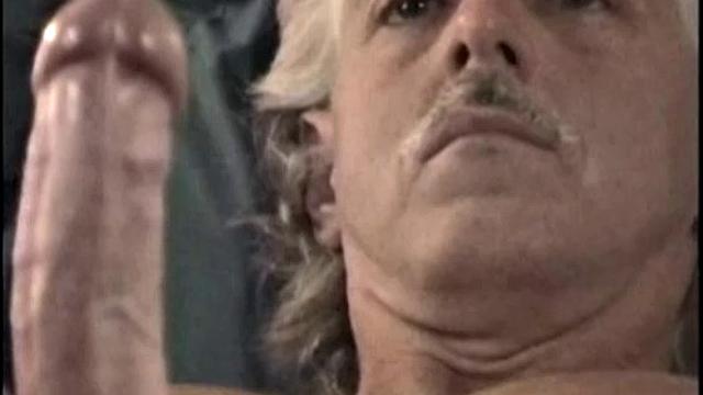 Woman chasing, abusing, loving and leaving guy that he is, Dale just happens to enjoy blowjobs from either sex. He's a friendly and funny guy with a dry sense of humor.