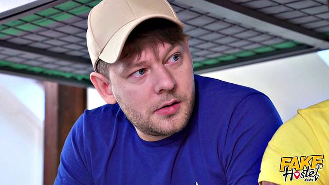 GeishaKyd в узком боди и двое мужчин: сперва трахают рот, потом жарят в разных позах, финал на пизде.