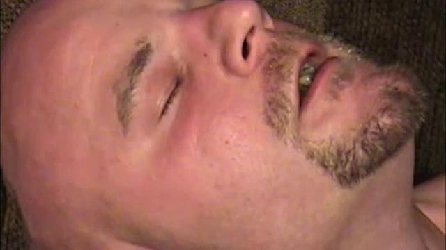 Шейн доводит до финиша - рука и юмор на месте