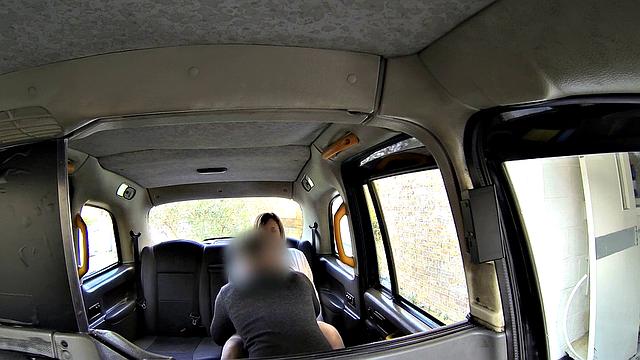 Curvy Lass gets her pussy and ass drilled in reverse cowgirl & doggystyle positions