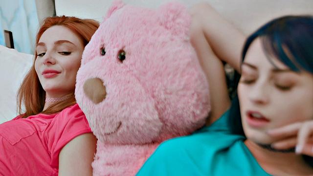 Super Hot Stepsister Hots