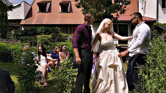 BRIDE4K. Runaway Husband