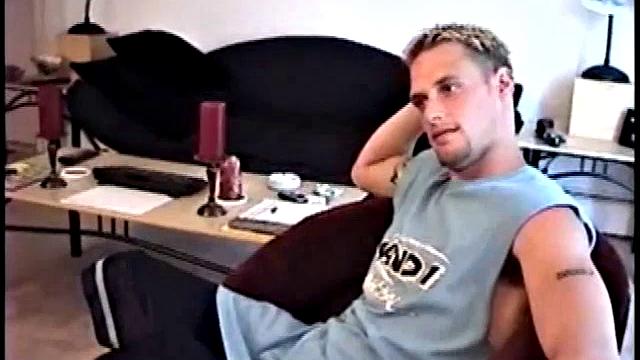 Sucking off Straight Boy Buzz