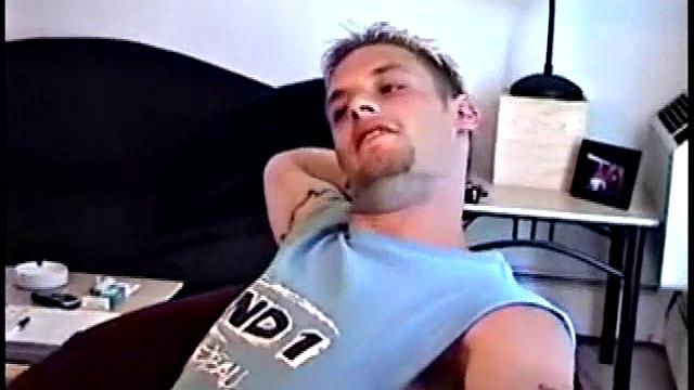 Sucking off Straight Boy Buzz