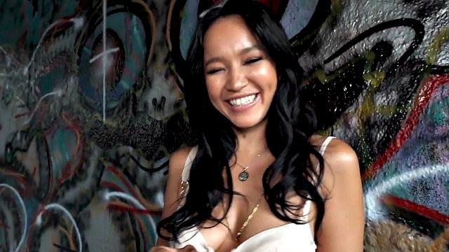 Stunning public babe got pussy fucked in doggystyle