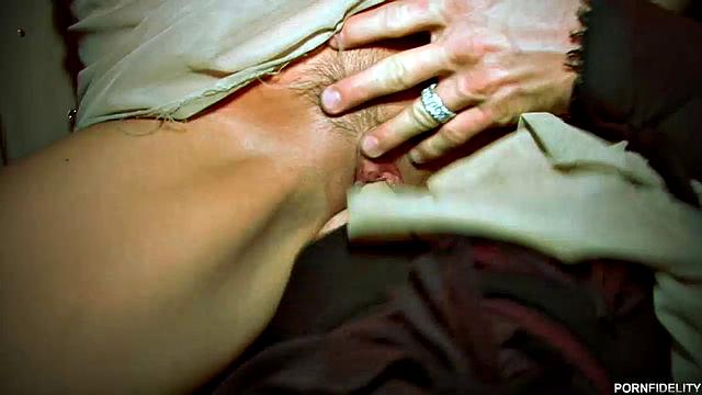 три похотливые ведьмы жадно сосут и скачут на членах