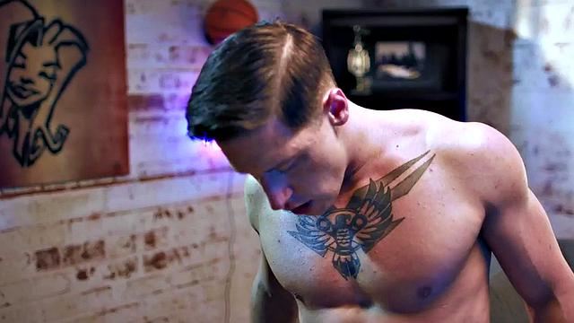 Athletic stud fucks asshole on couch after movie