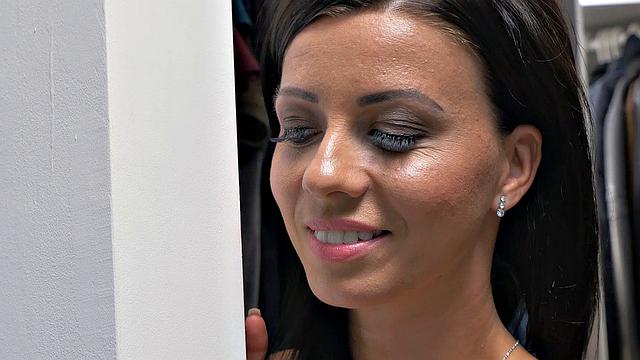 Samantha Bentley Vicky Love