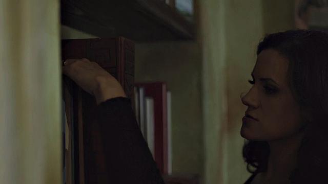 Sinning stepmom facesitting before letting him fuck