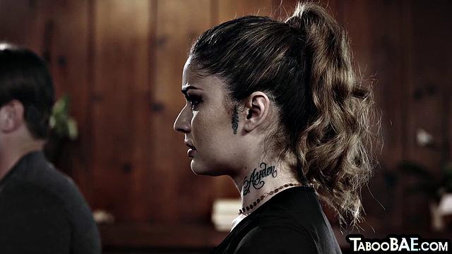 Big ink babe gets pounded by man