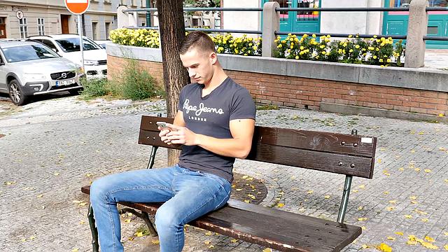 Бастиан Карим трахает Мартина Говор