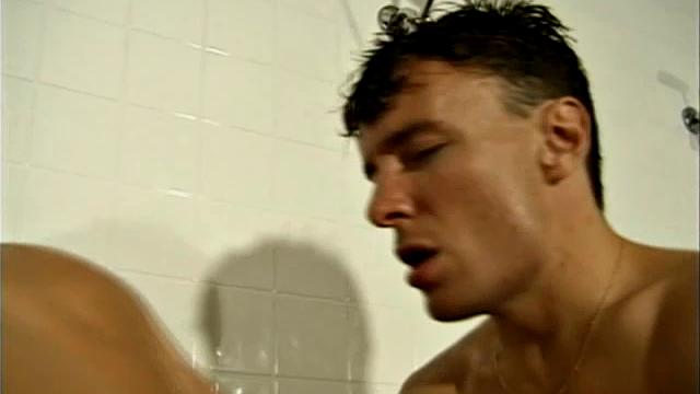 Hunks Have Wet and Anal Sex