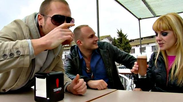 Public 21yo dirty bae fucked outdoors in shaved pussy