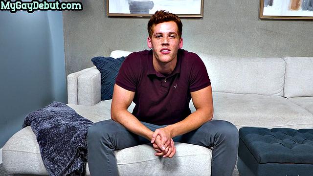 Amateur stud solo masturbating