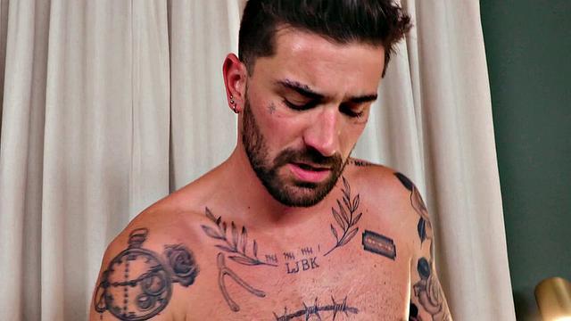 Blue-eyed Hunk Has Hole Smashed By Tatted Cock