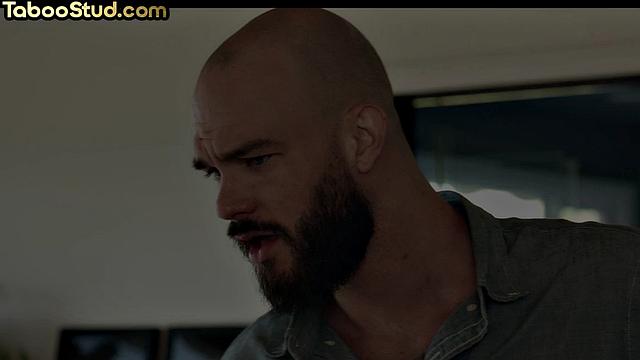 Skinny twunk gaping after DILFs' penetration