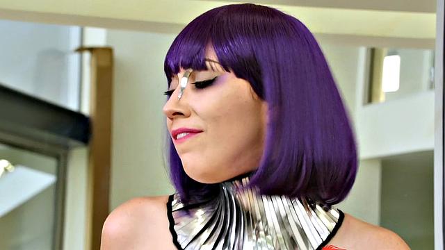 Watch this Latina babe get her ass licked in reverse cowgirl and doggystyle while wearing boots and gloves