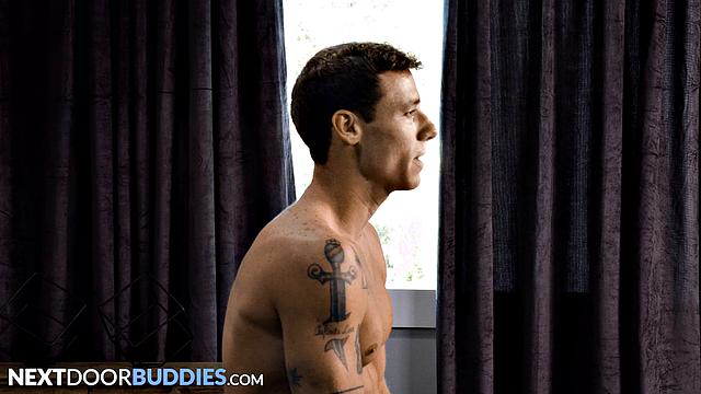 NextDoorBuddies - Gorgeous Justin Matthews Rails Newbie