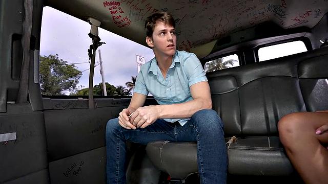 Pulled straight amateur stud fucks in public van outdoor