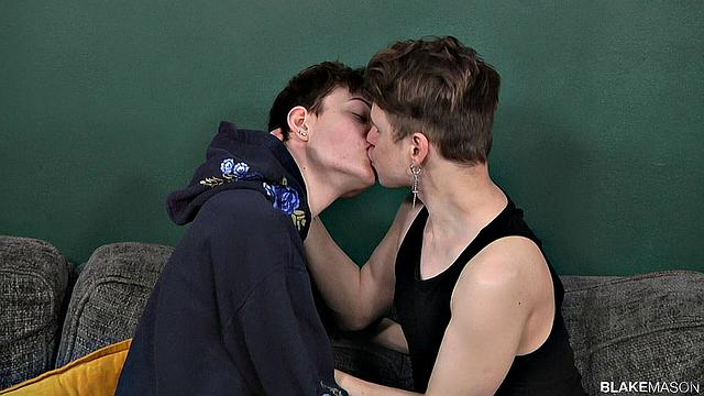 Alexis Scott & Kamyk Walker Get Fucked and Jizzed On