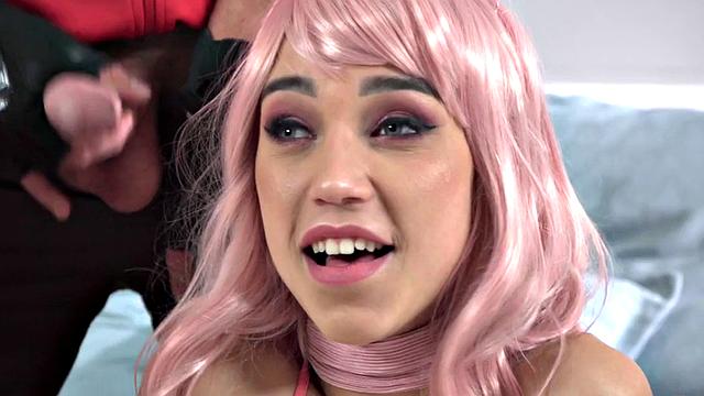 Petite cosplayers sucking before cockriding in a threesome