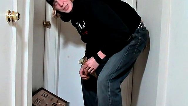 Машина для отсоса заводится